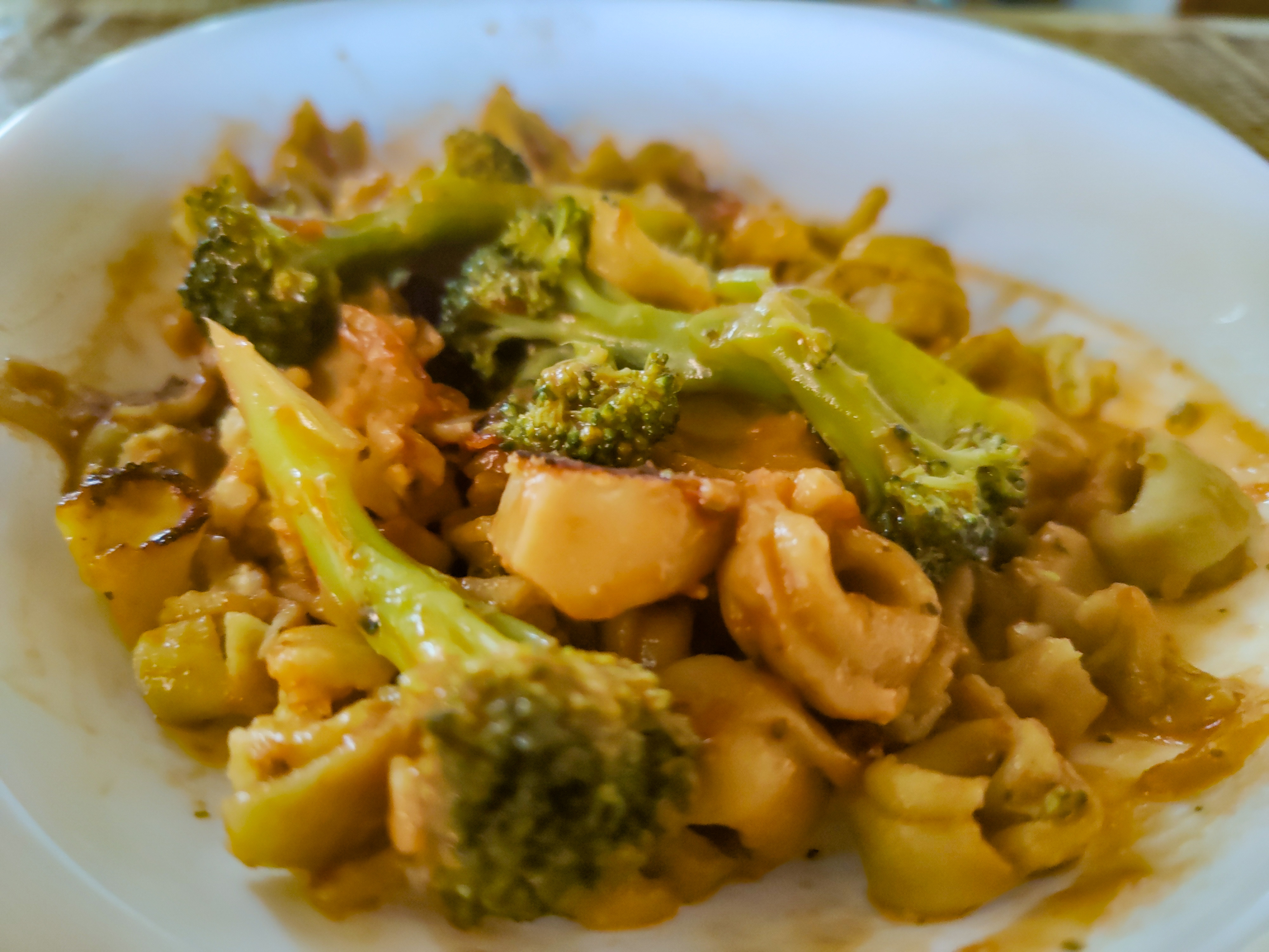 Pappardelle alla Rustica con Cime di Broccolo e Salsa Pomodoro Affumicata